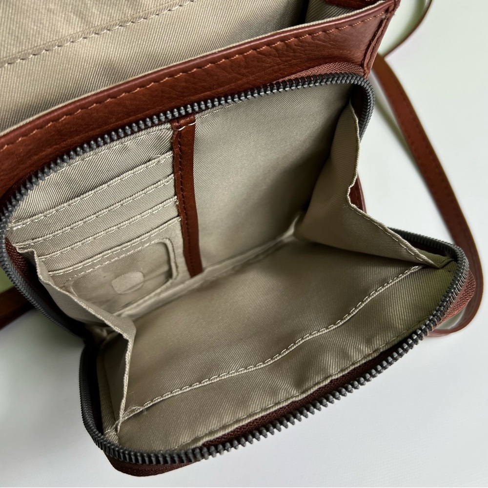 American Leather Kansas Crossbody HandBag 100% Genuine Leather Purse Multi-Pocke - Picture 7 of 10